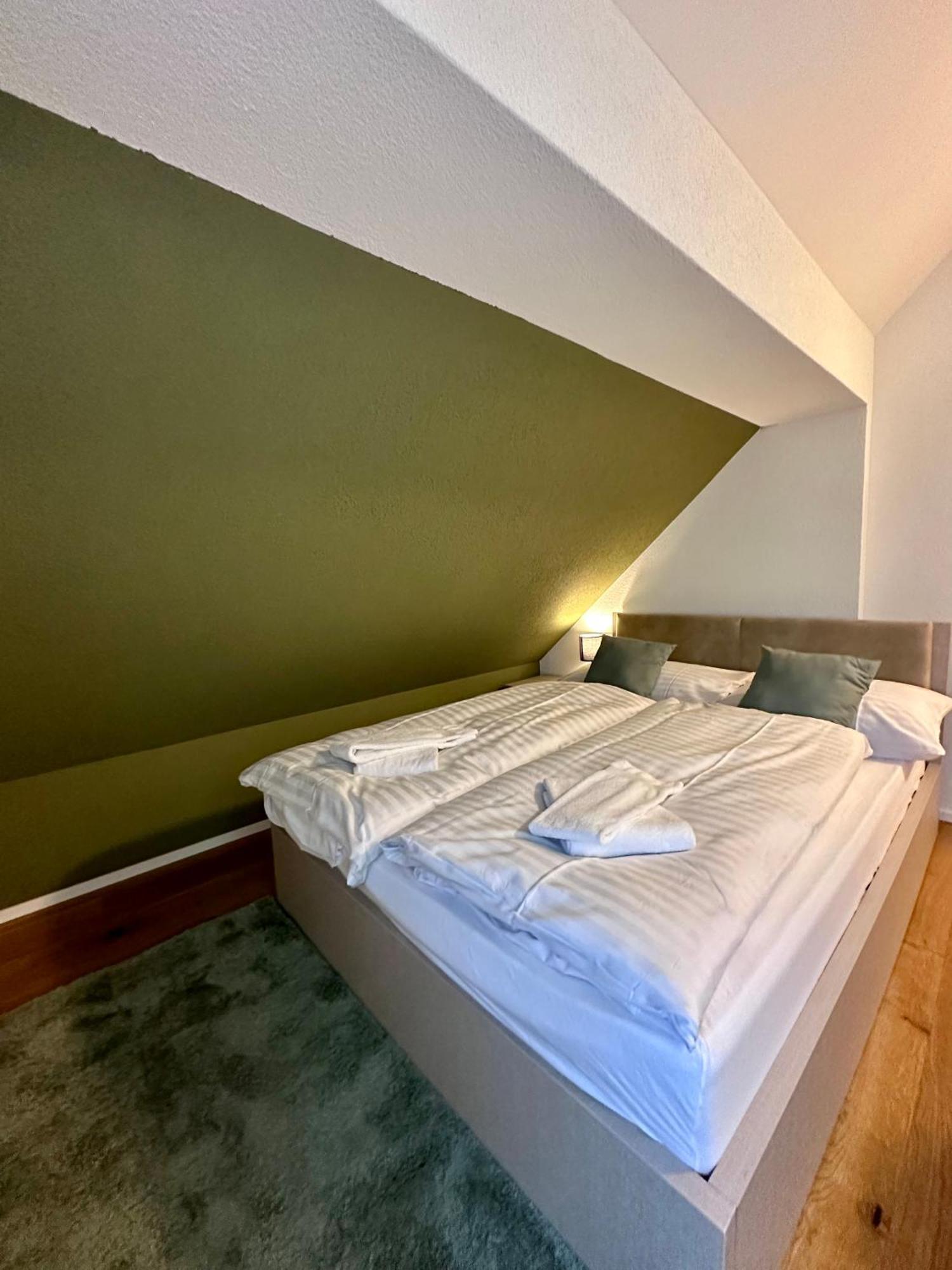 Welcome Hotel - Hellbuehl Self-Check-In ภายนอก รูปภาพ
